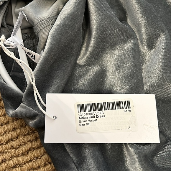 Alden Knit Dress - Picture 4 of 4